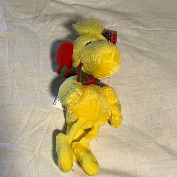 Peanuts stuffed Woodstock. - Picture 5 of 8